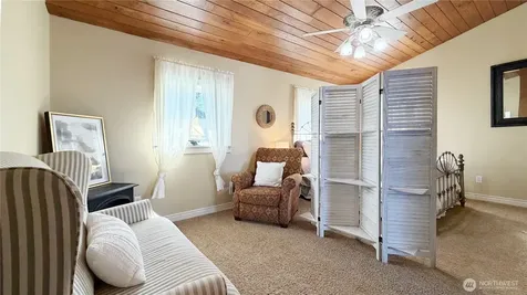 27 M Cascade Drive Hat Island WA 98206