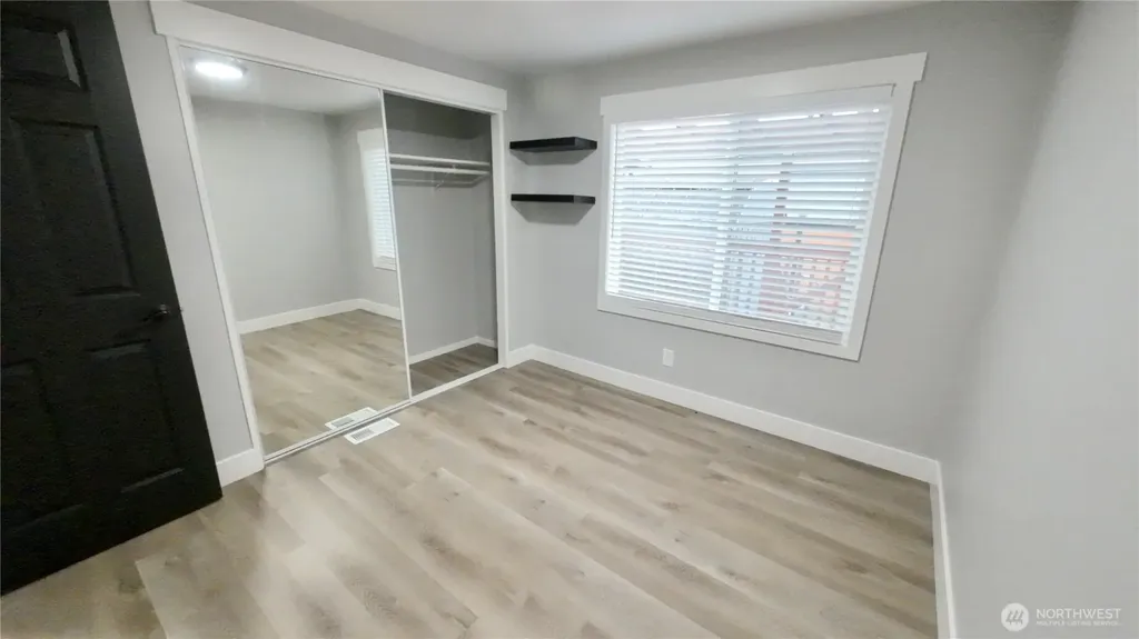 2392 Douglas Road Ferndale WA 98248
