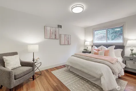 11058 NE 33rd Place Bellevue WA 98004