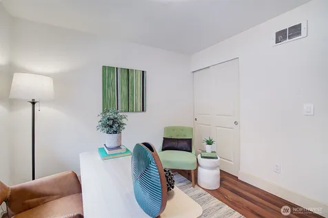 11058 NE 33rd Place Bellevue WA 98004