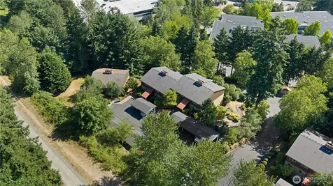 11058 NE 33rd Place Bellevue WA 98004
