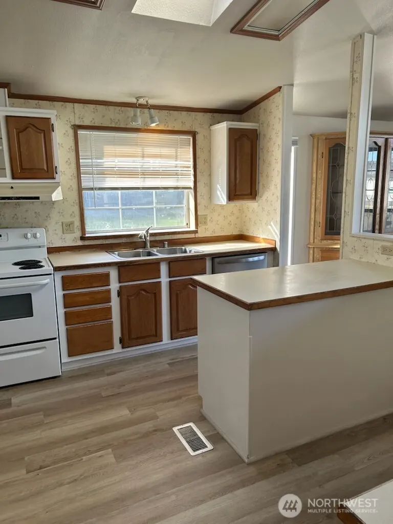80 Salmon Street Clallam Bay WA 98326