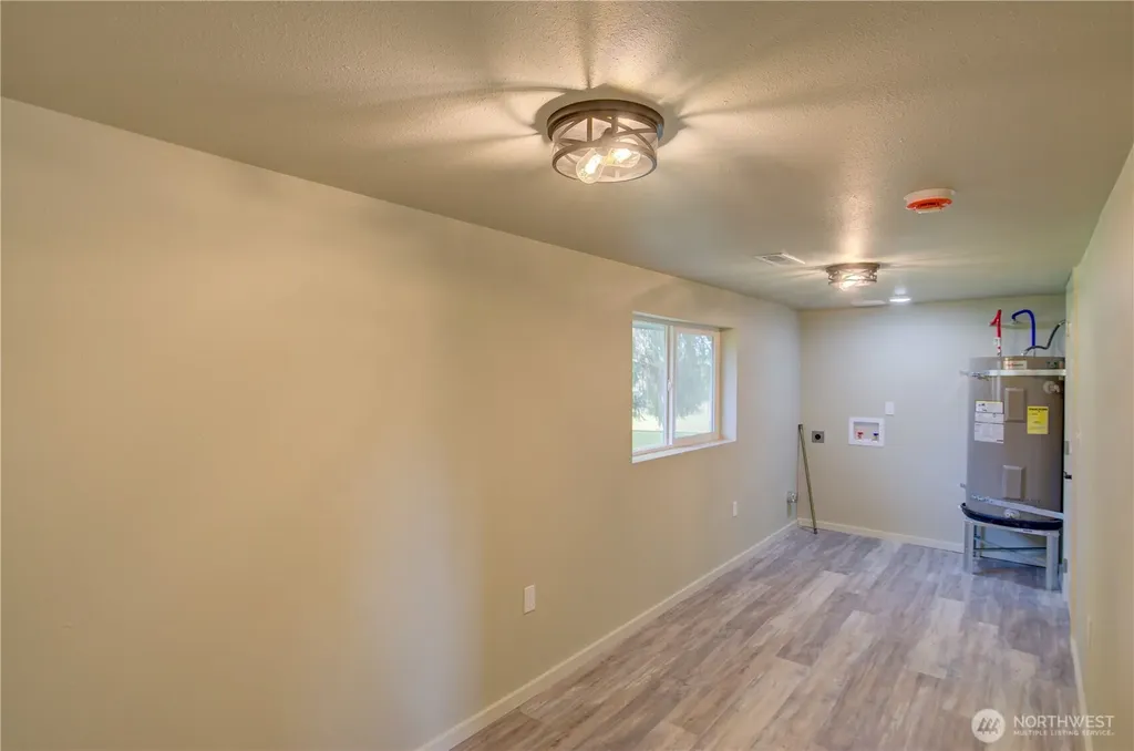 1365 Dolan Street Raymond WA 98577
