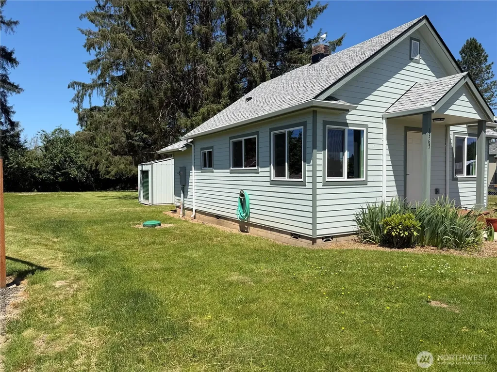1365 Dolan Street Raymond WA 98577