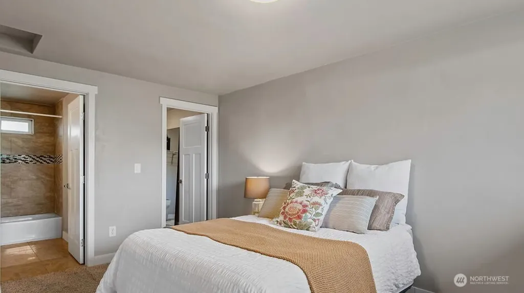 18331 38th Avenue S Seatac WA 98188