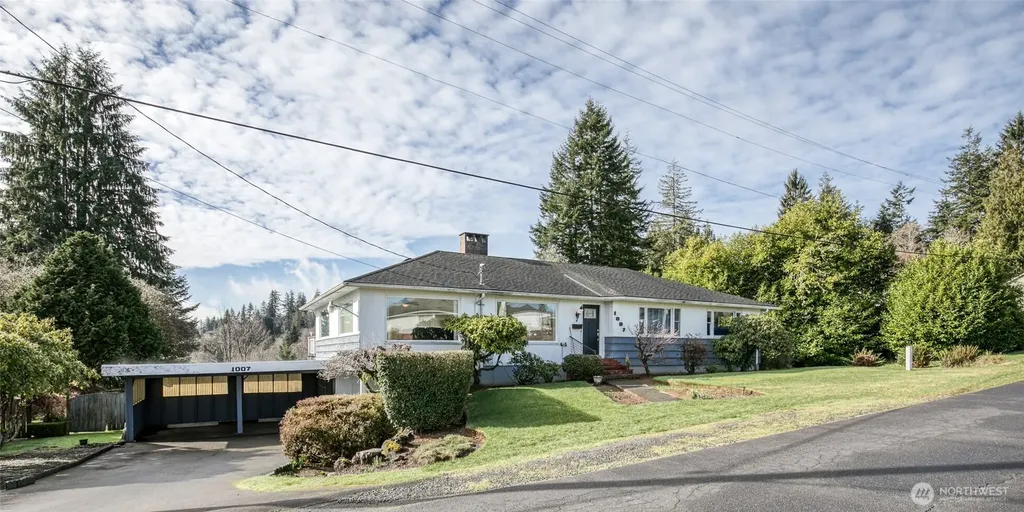 1007 Riverview Drive Aberdeen WA 98520