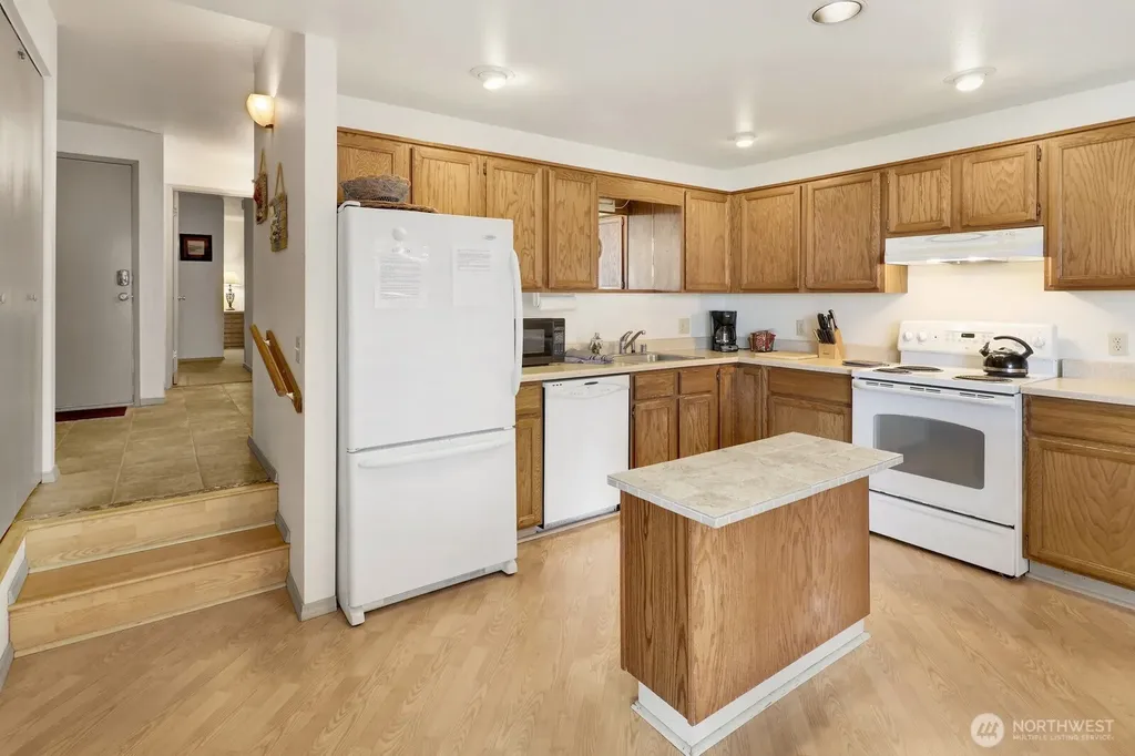 7806 Birch Bay Drive Blaine WA 98230