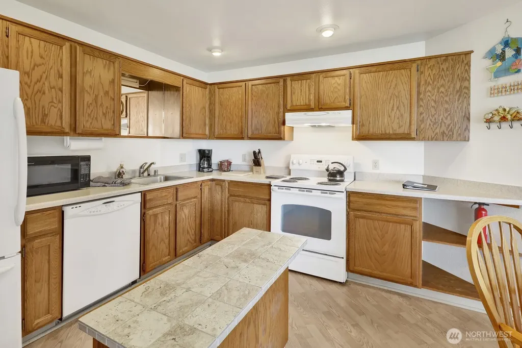 7806 Birch Bay Drive Blaine WA 98230