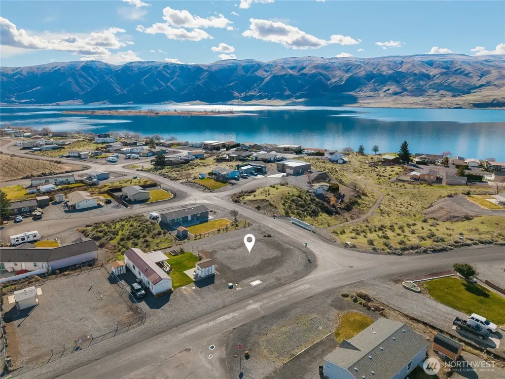 602 Edgewater Way SW Mattawa WA 99349