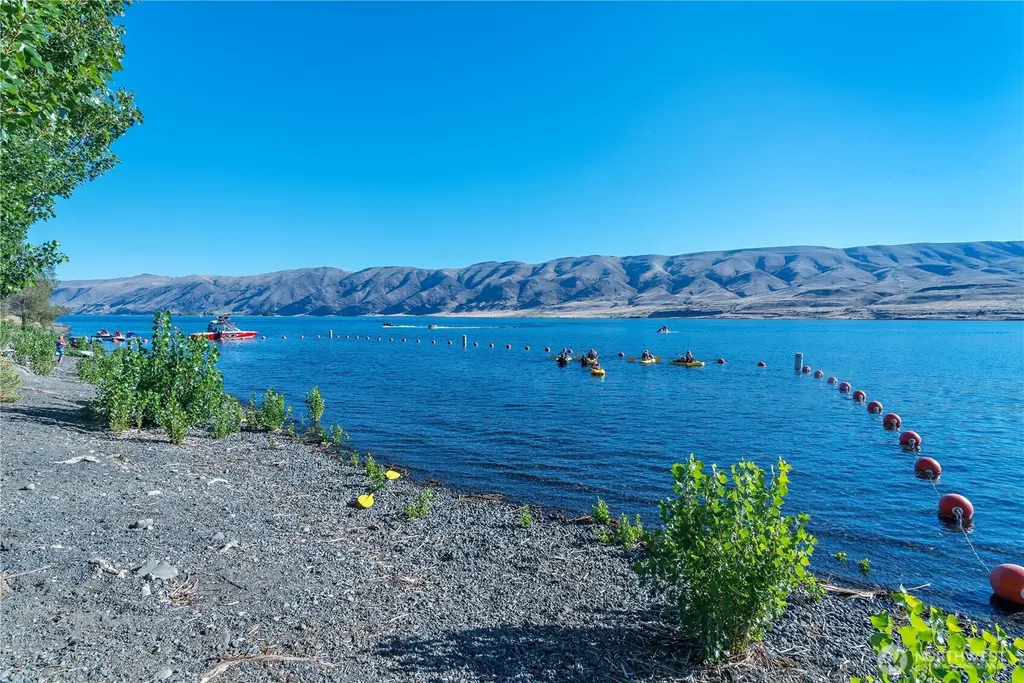 602 Edgewater Way SW Mattawa WA 99349