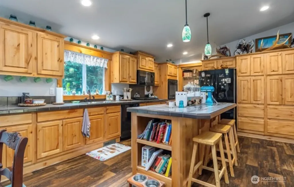 129 Cougar Drive Packwood WA 98361