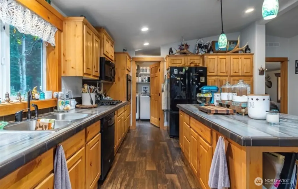 129 Cougar Drive Packwood WA 98361