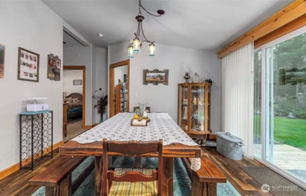 129 Cougar Drive Packwood WA 98361