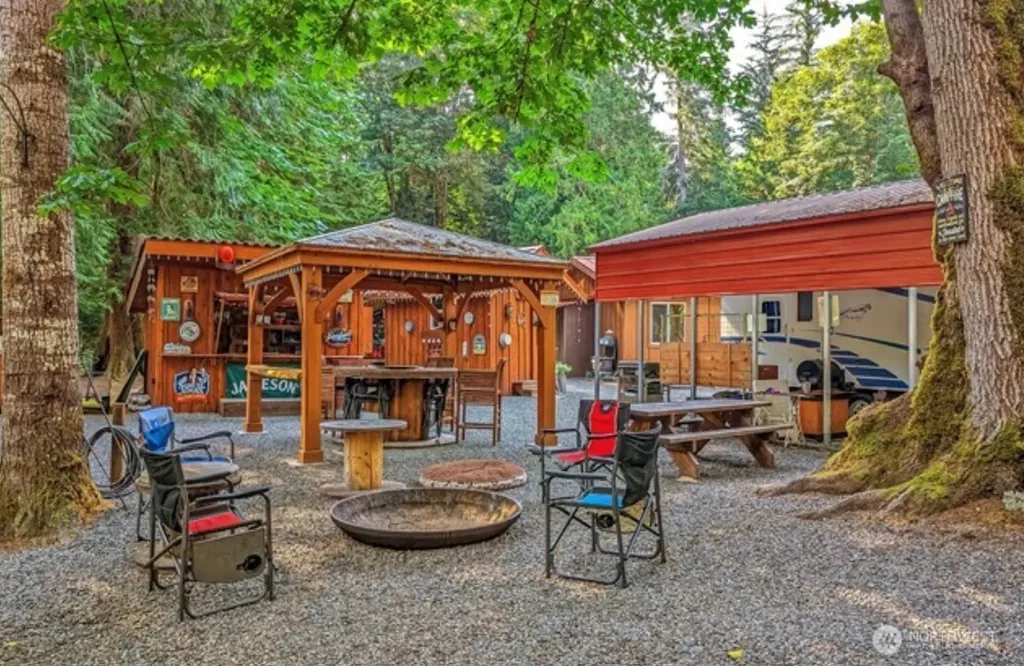 129 Cougar Drive Packwood WA 98361