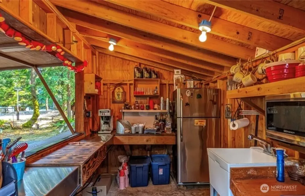 129 Cougar Drive Packwood WA 98361