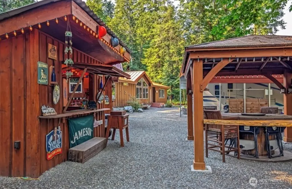 129 Cougar Drive Packwood WA 98361