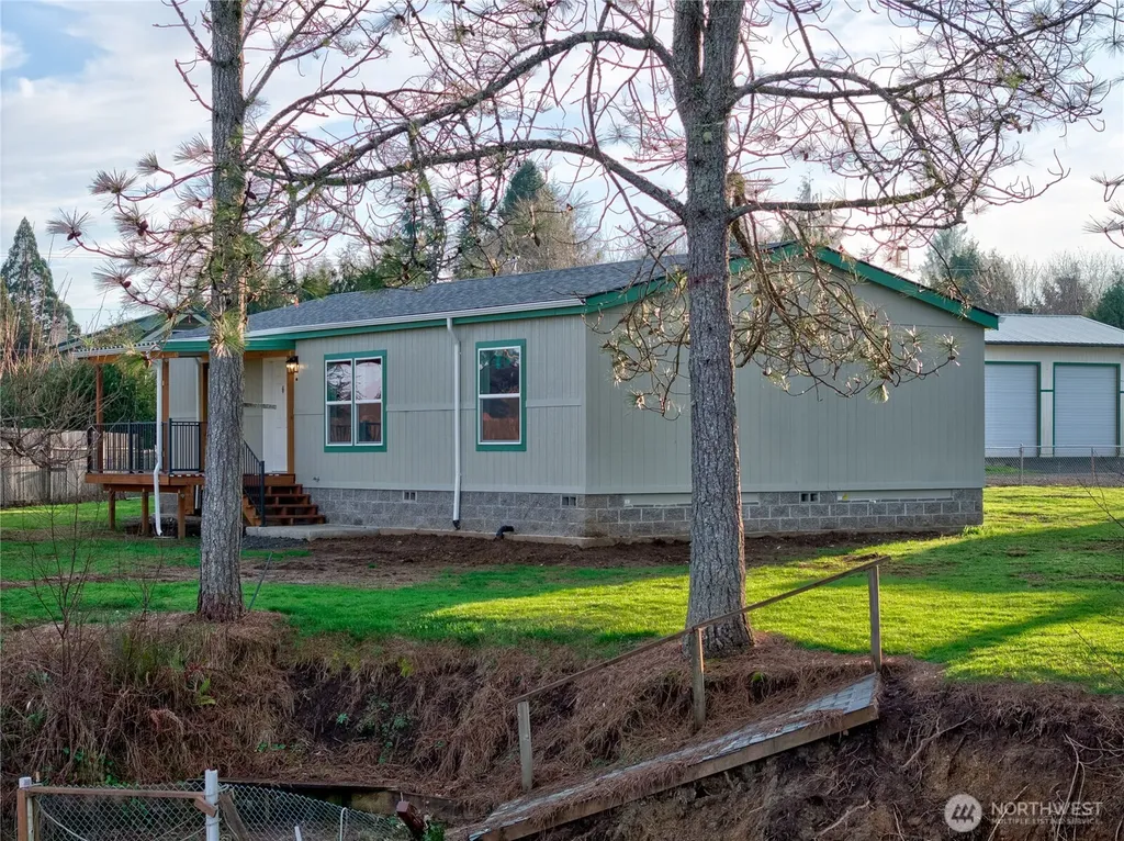 1331 Dolan St. Street Raymond WA 98577