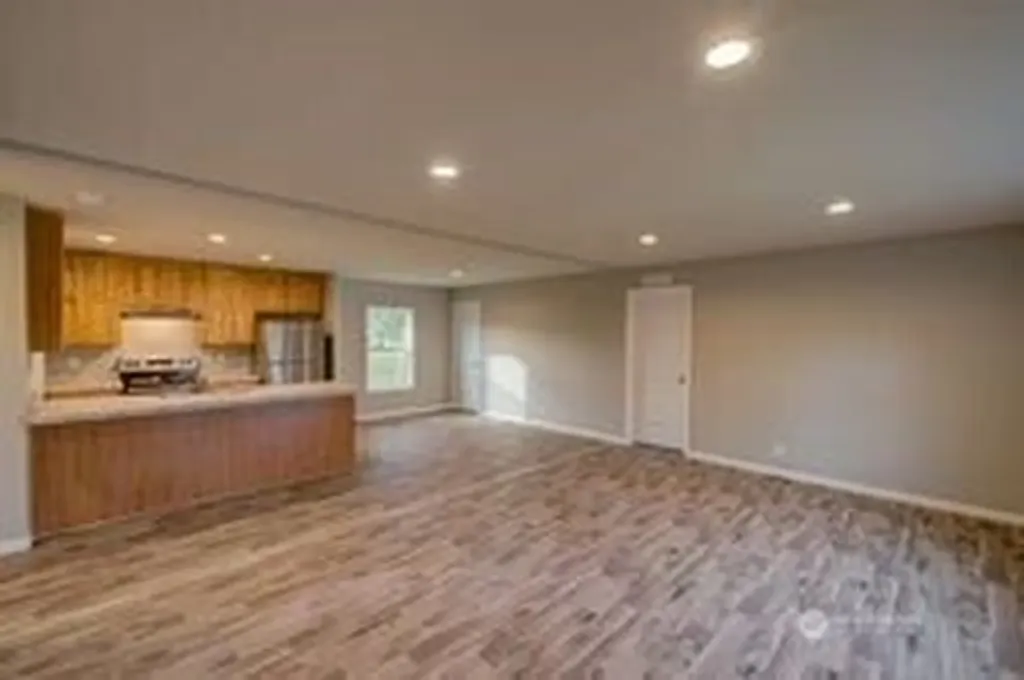 1331 Dolan St. Street Raymond WA 98577