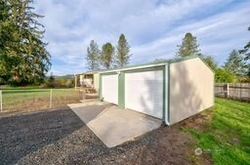 1331 Dolan St. Street Raymond WA 98577
