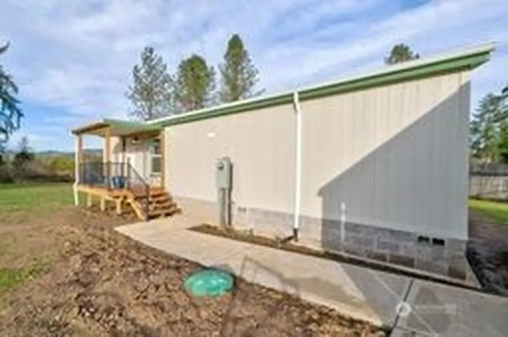 1331 Dolan St. Street Raymond WA 98577