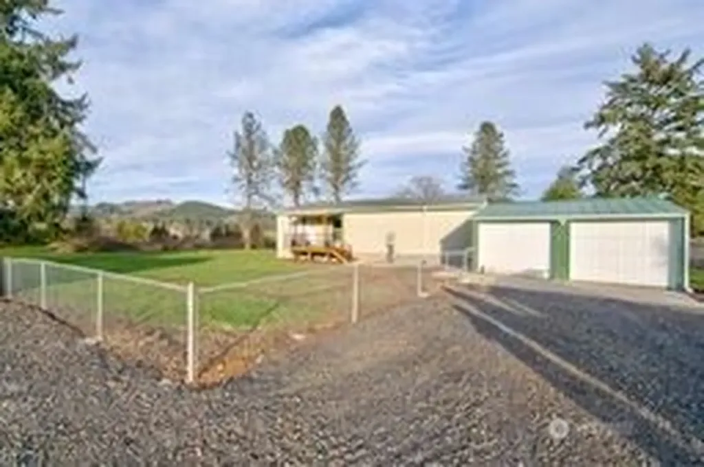 1331 Dolan St. Street Raymond WA 98577