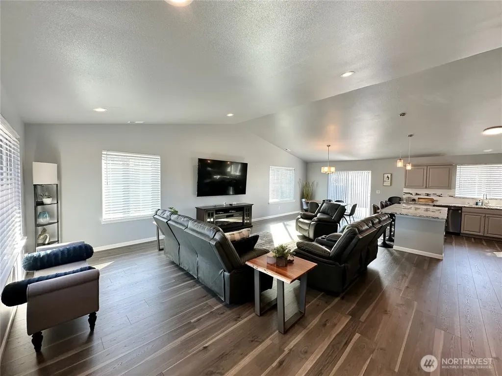 401 Seashore Street SW Ocean Shores WA 98569