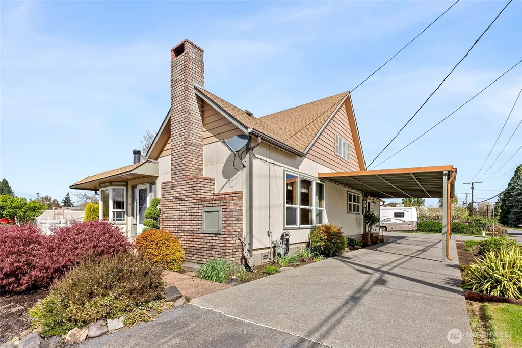 319 E Union Street Centralia WA 98531