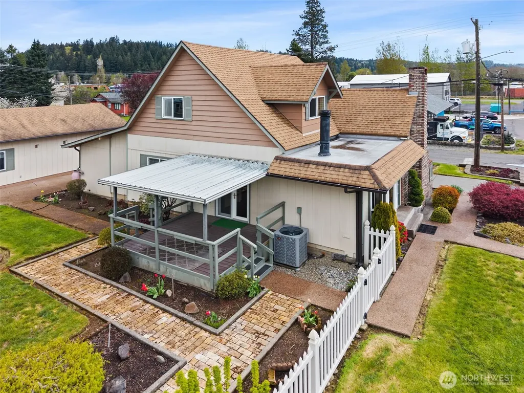 319 E Union Street Centralia WA 98531