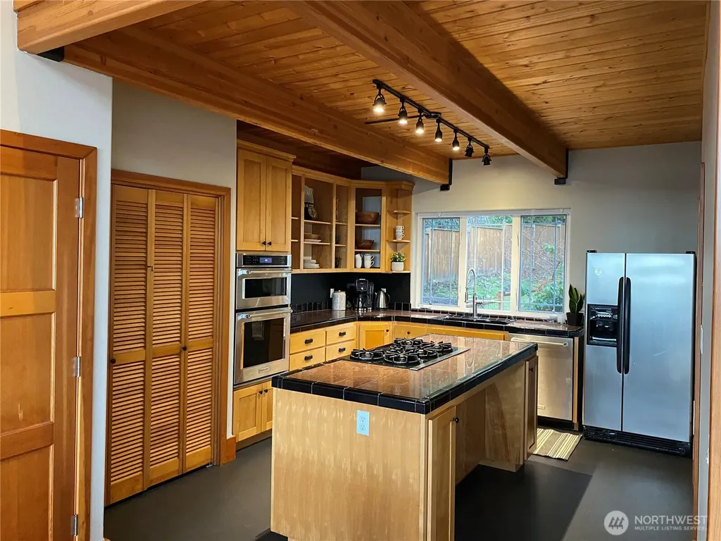 3530 W Sequim Bay Road Sequim WA 98382