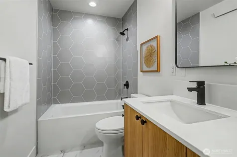 11251 108th Avenue NE Kirkland WA 98033