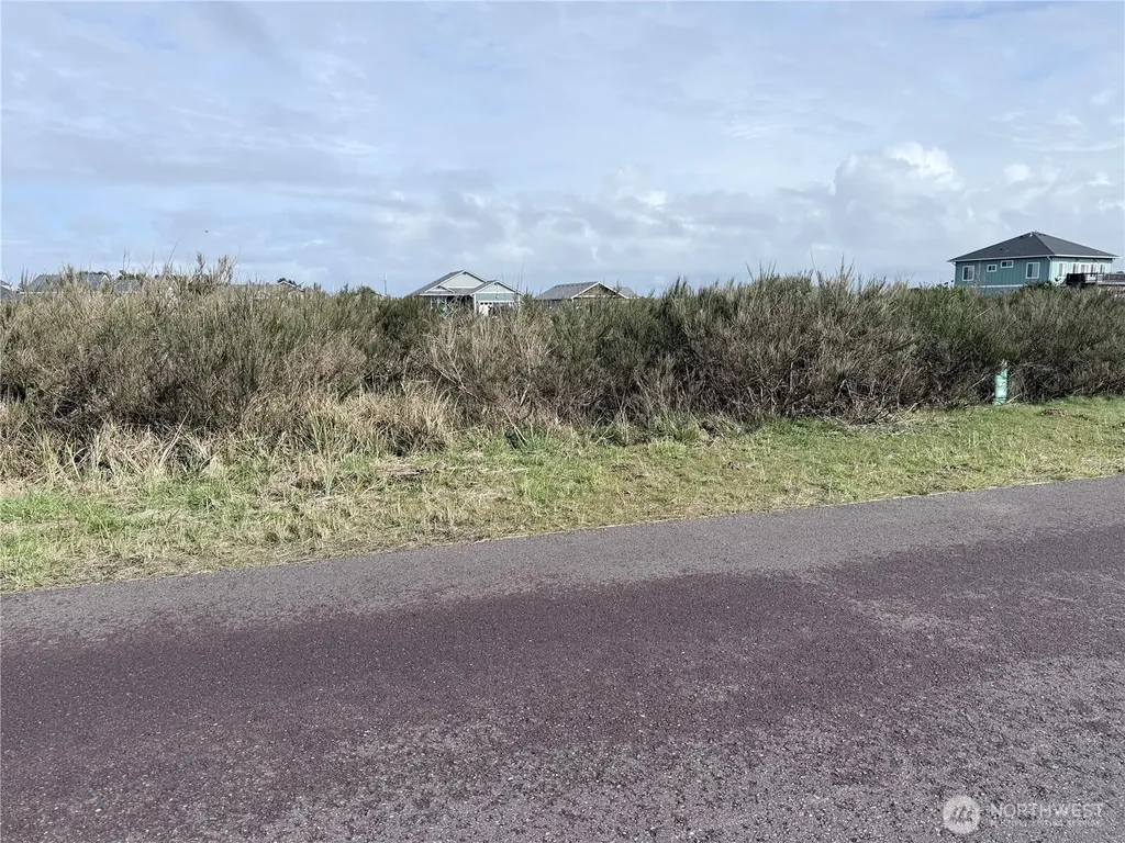 458 W Wind Street Ocean Shores WA 98569
