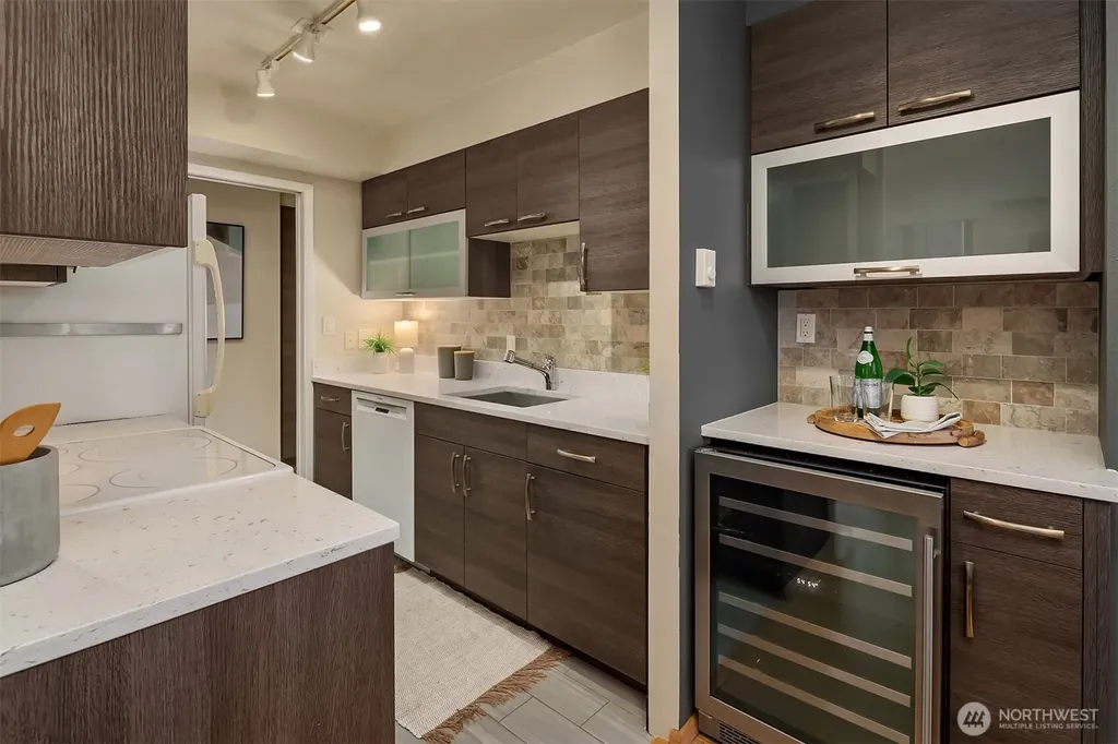 2100 3rd Avenue Seattle WA 98121