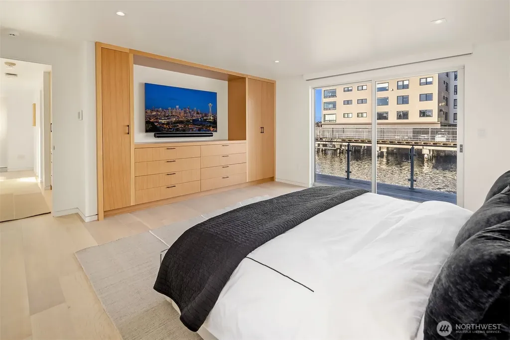 2241 Fairview Avenue E Seattle WA 98102