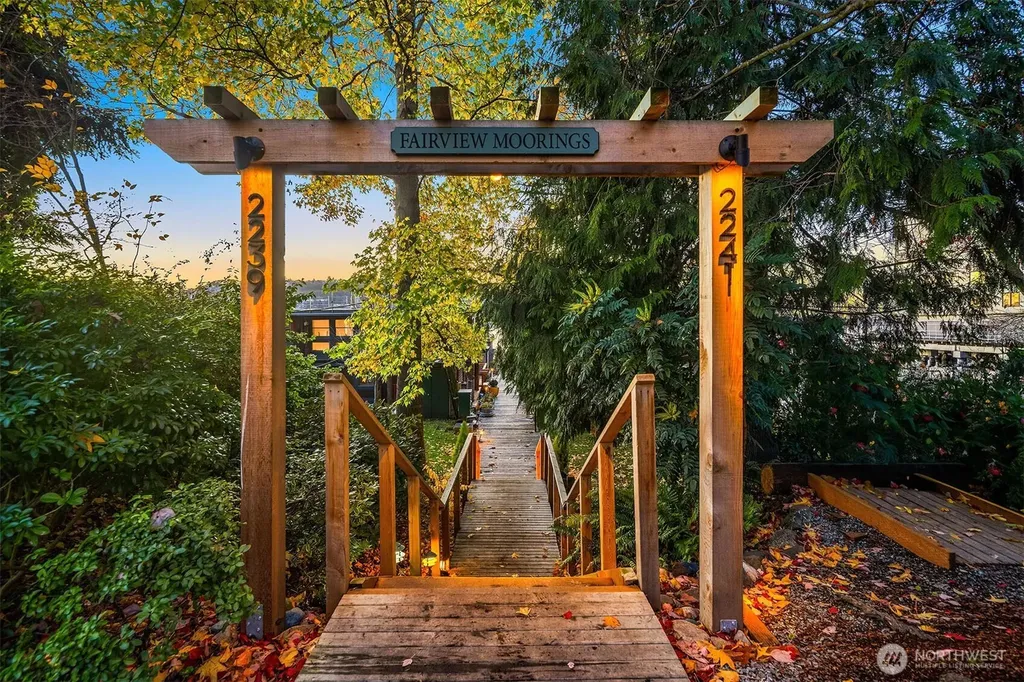 2241 Fairview Avenue E Seattle WA 98102