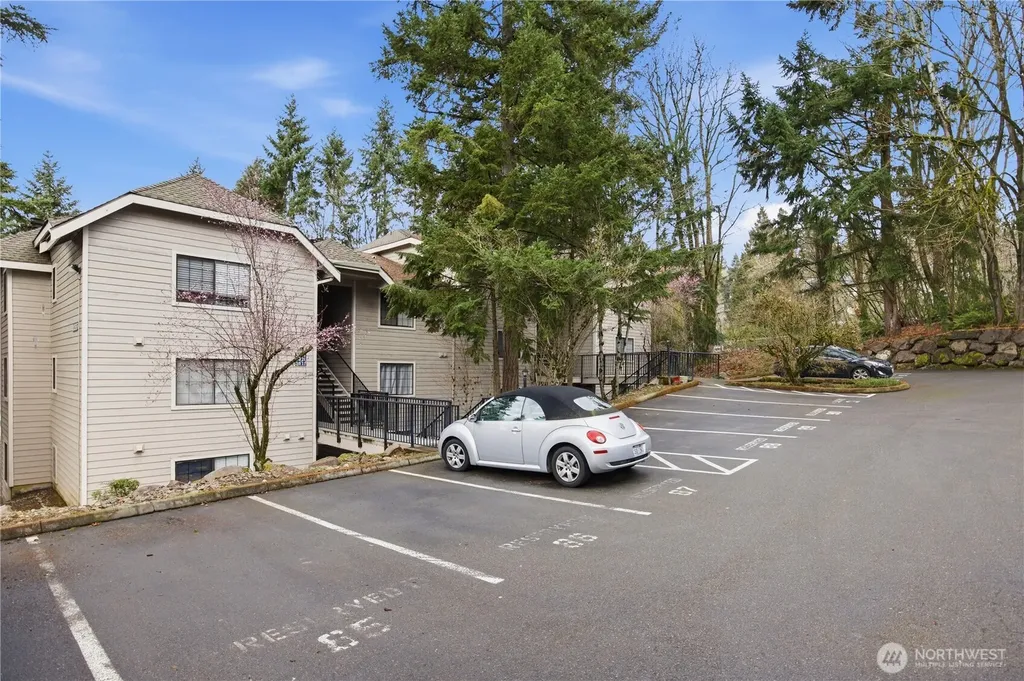 12515 NE 116th Street Kirkland WA 98034