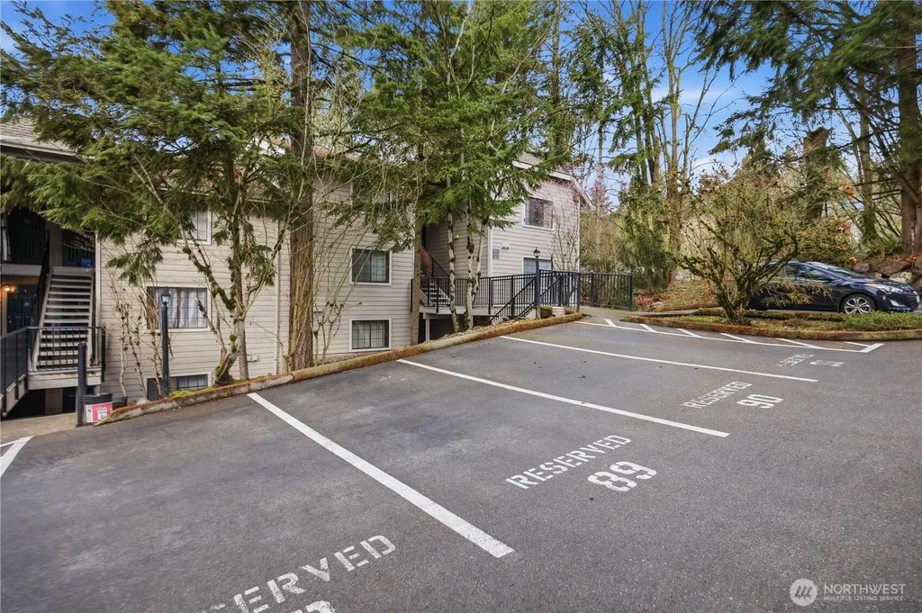 12515 NE 116th Street Kirkland WA 98034
