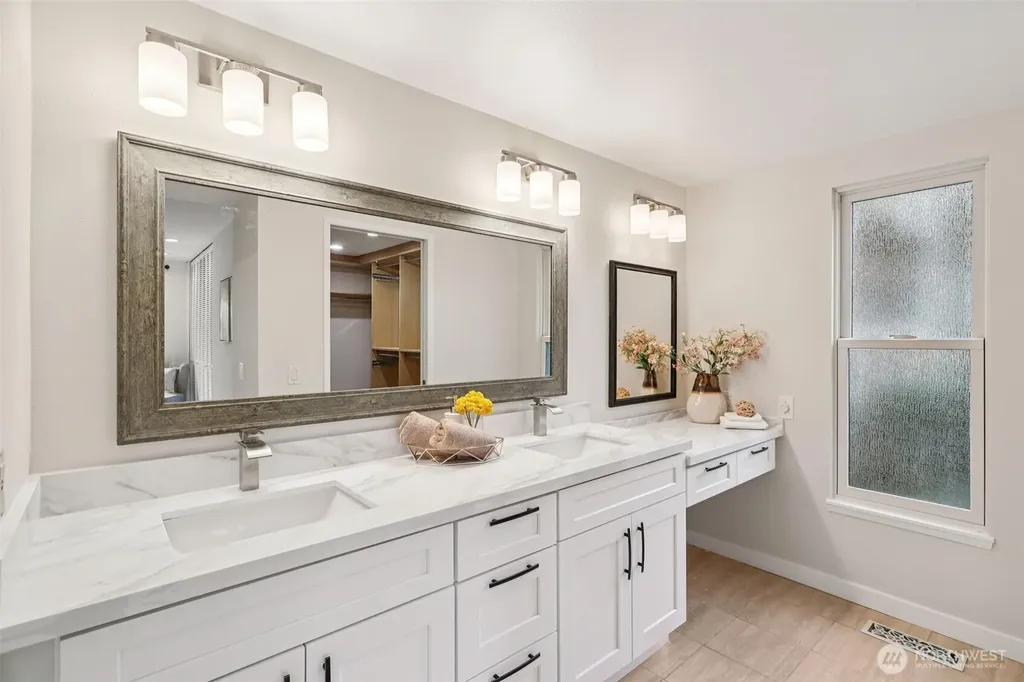 1220 80th Place NE Medina WA 98039