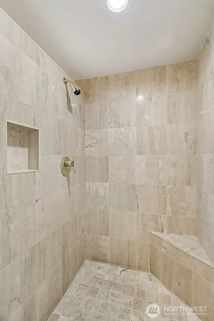 1220 80th Place NE Medina WA 98039