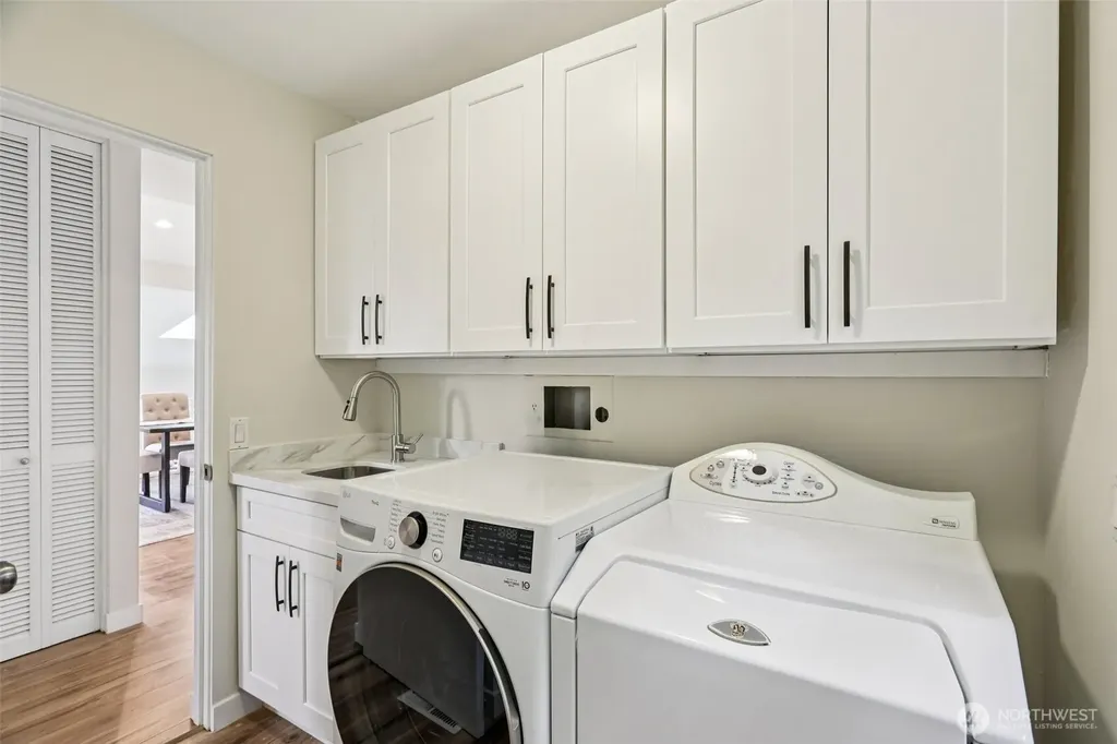 1220 80th Place NE Medina WA 98039