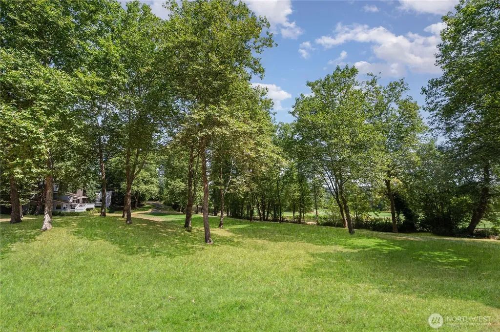 1220 80th Place NE Medina WA 98039