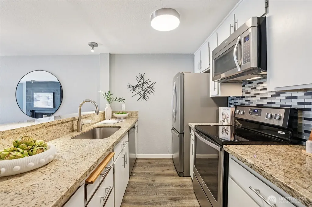 2219 14th Avenue W Seattle WA 98119