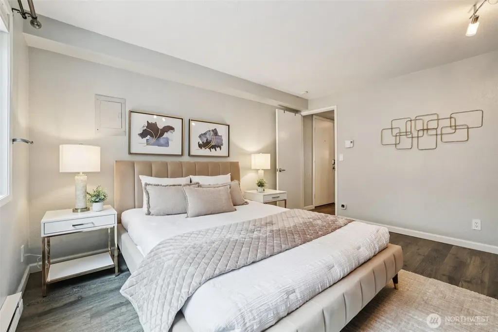 2219 14th Avenue W Seattle WA 98119
