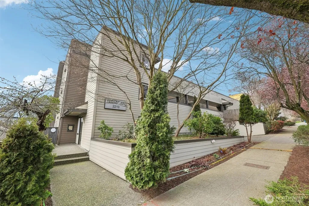 2219 14th Avenue W Seattle WA 98119