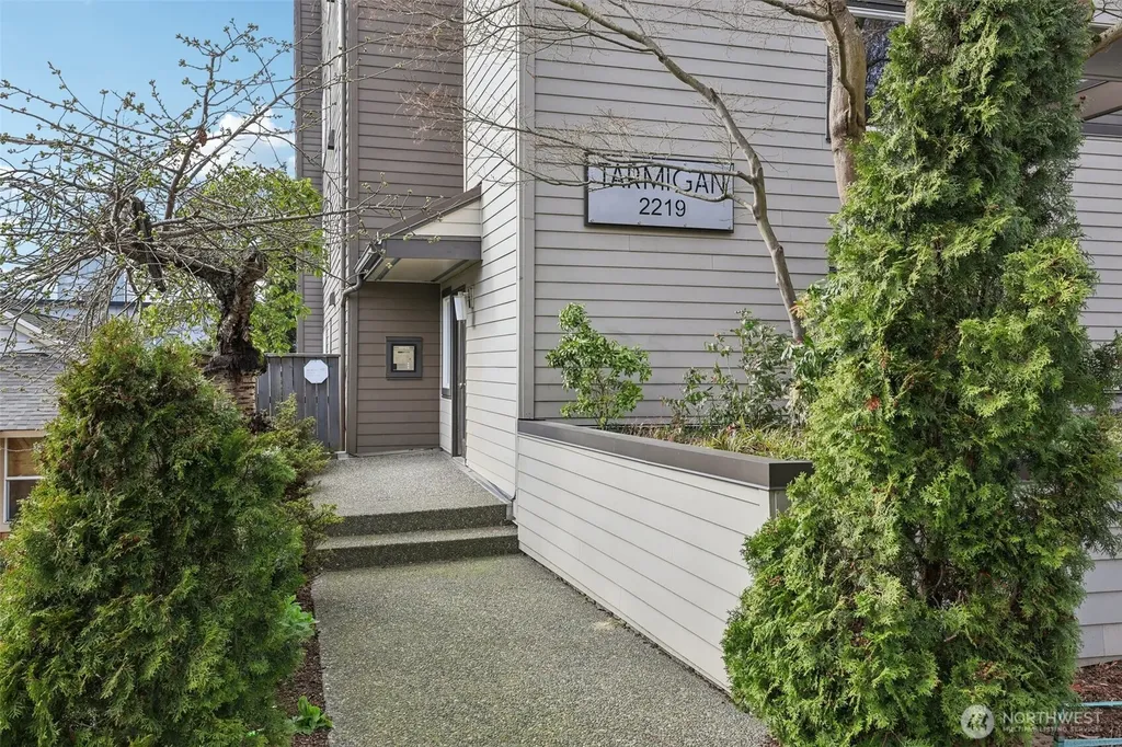 2219 14th Avenue W Seattle WA 98119