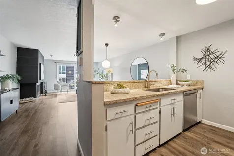 2219 14th Avenue W Seattle WA 98119