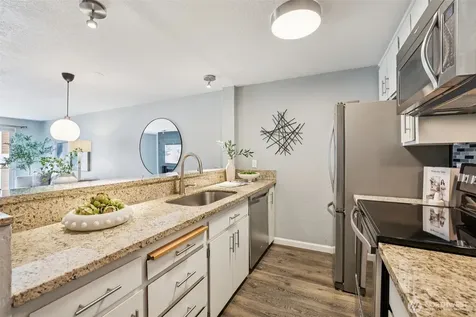 2219 14th Avenue W Seattle WA 98119