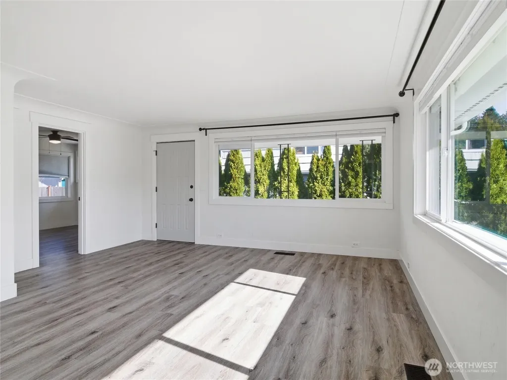 2016 Dickinson Avenue NW Olympia WA 98502