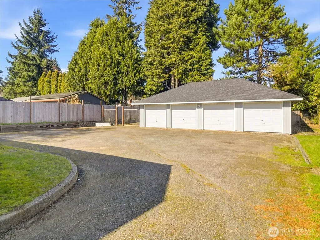 2016 Dickinson Avenue NW Olympia WA 98502