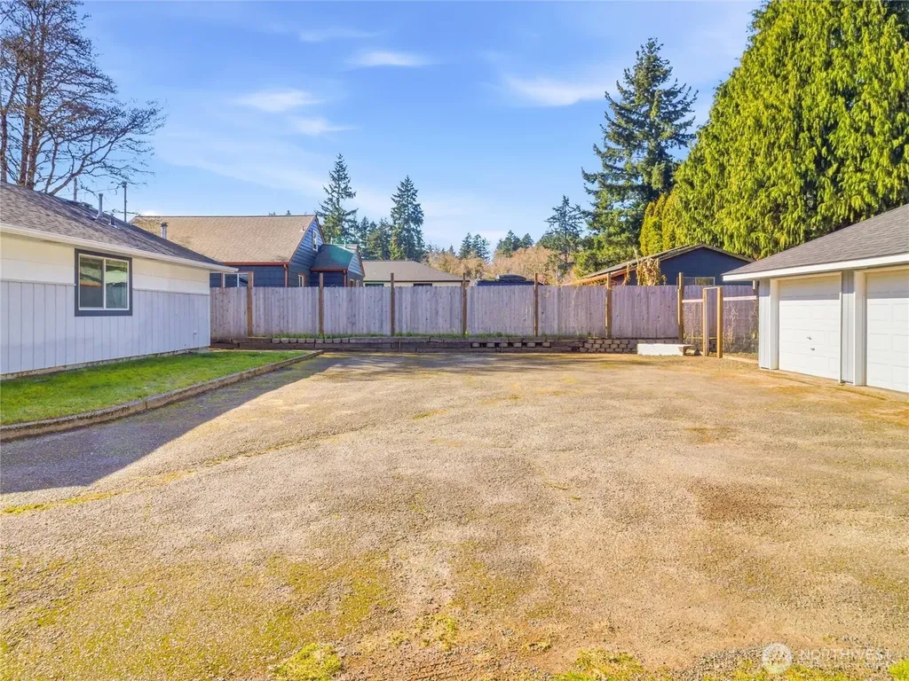 2016 Dickinson Avenue NW Olympia WA 98502