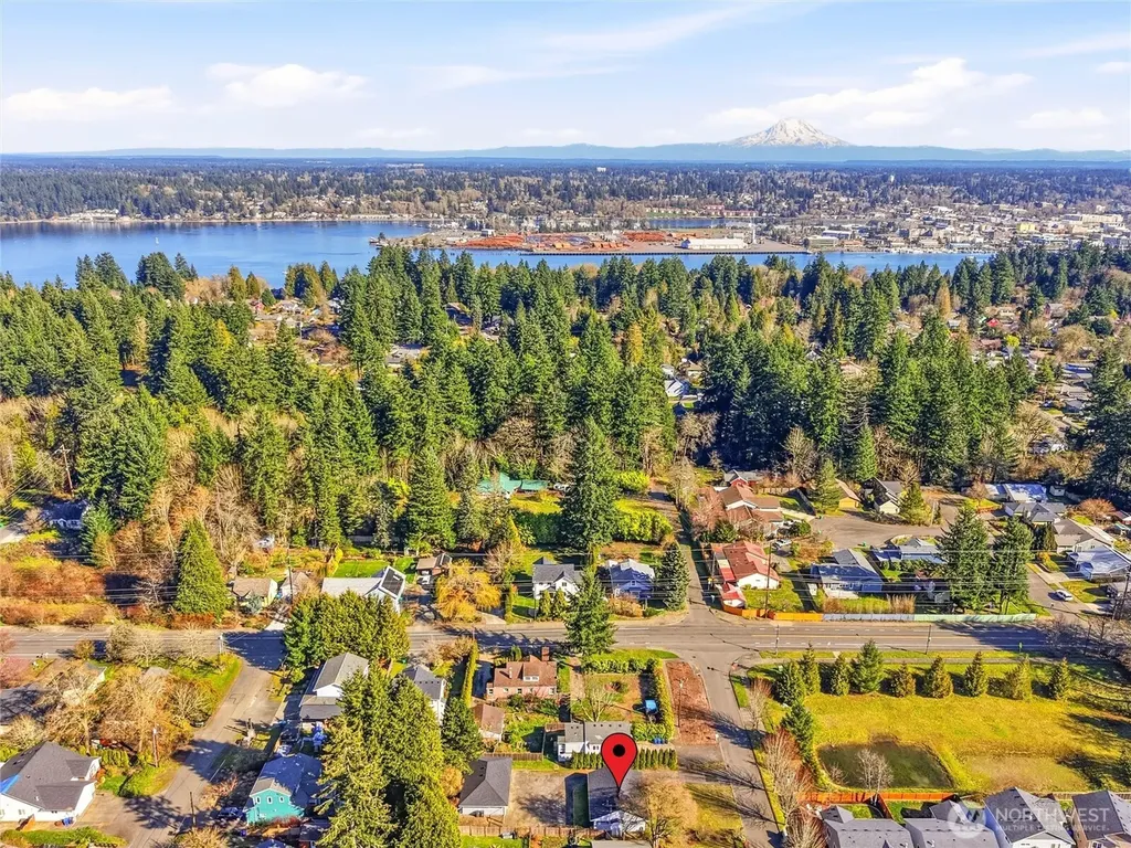 2016 Dickinson Avenue NW Olympia WA 98502